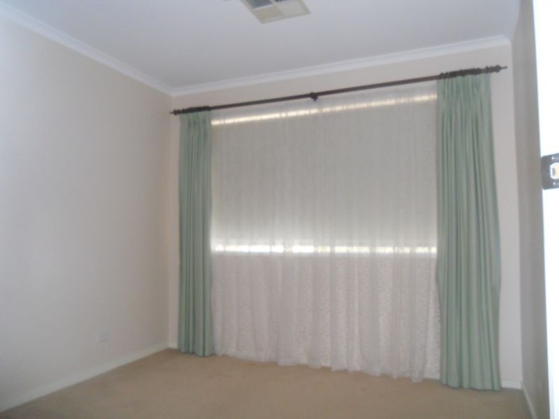 6 Locheal Avenue, Greenwith SA 5125