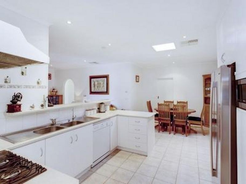 4 Debenham Court, Greenwith SA 5125