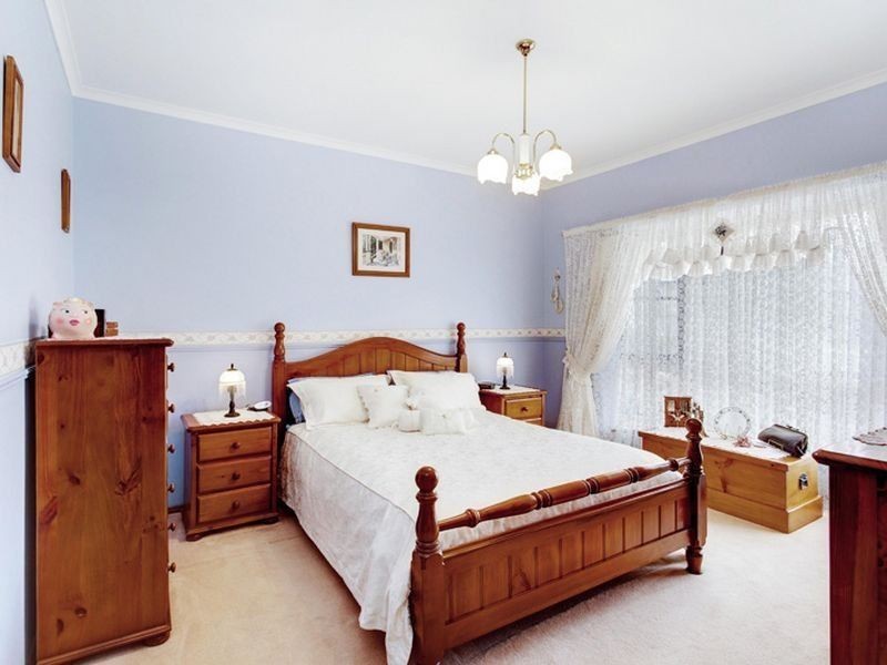 4 Debenham Court, Greenwith SA 5125