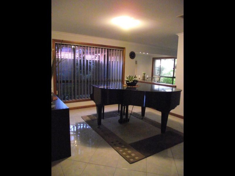 27 Bushmills Street, Greenwith SA 5125