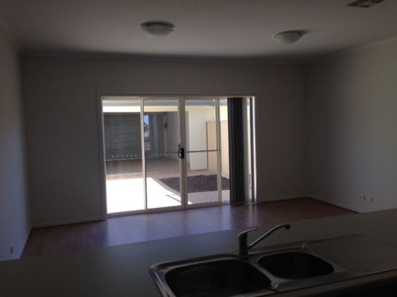 278 Newton Boulevard, Munno Para West SA 5115