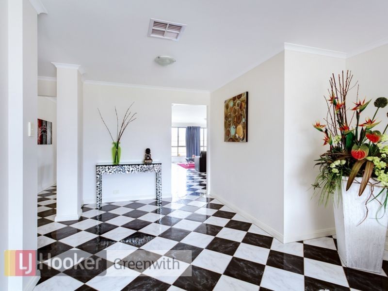 26 Napoleon Way, Greenwith SA 5125