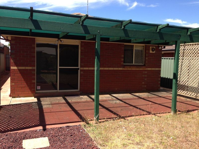 12 Holbrook Crescent, Greenwith SA 5125