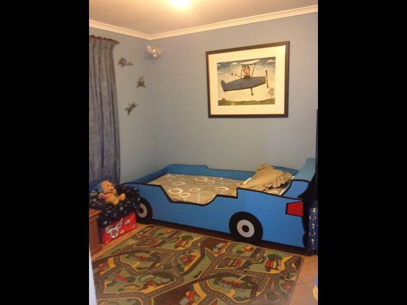 8 Dunbarton Crescent, Greenwith SA 5125