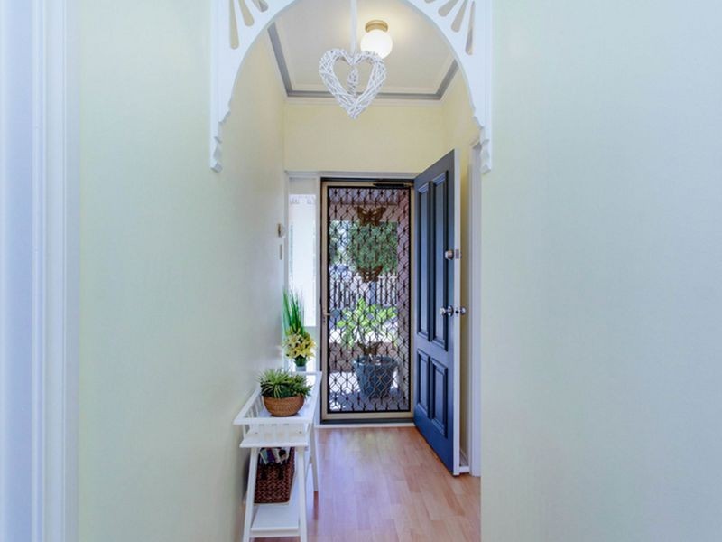 32 Featherstone Circuit, Greenwith SA 5125