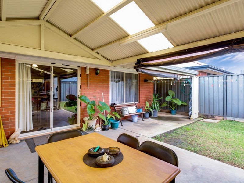 9 Dylan Court, Smithfield SA 5114