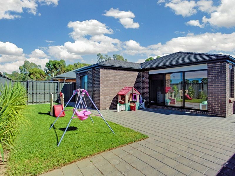 57 Wattlebird Drive, Burton SA 5110