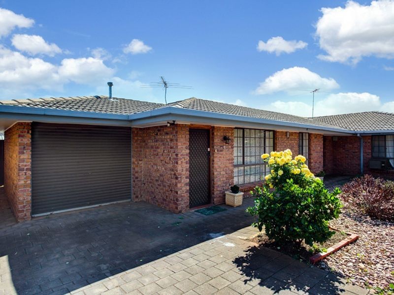 2/45 Canterbury Drive, Salisbury Heights SA 5109