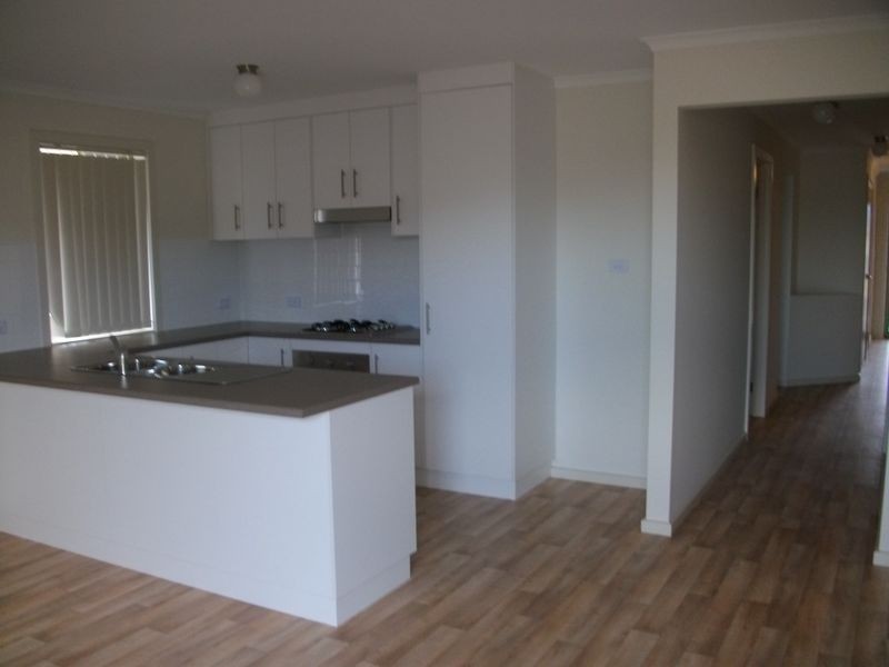 11 Neilson Court, Munno Para West SA 5115