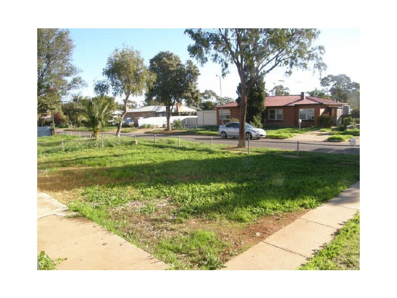 28 Johnston Road, Elizabeth Downs SA 5113