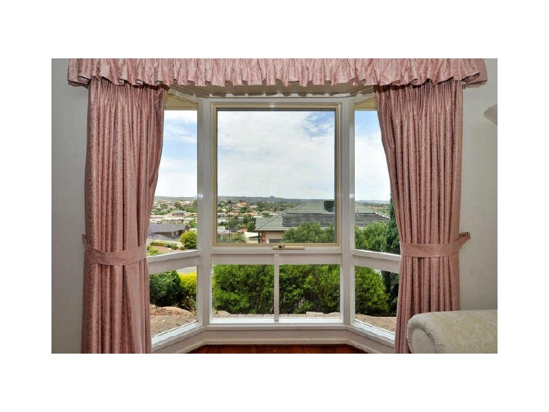 54 Thornton Drive, Greenwith SA 5125
