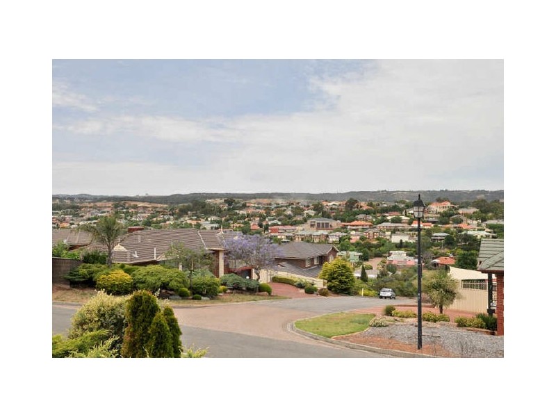 54 Thornton Drive, Greenwith SA 5125