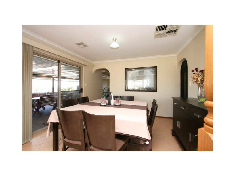 4 Alandry Court, Hillbank SA 5112