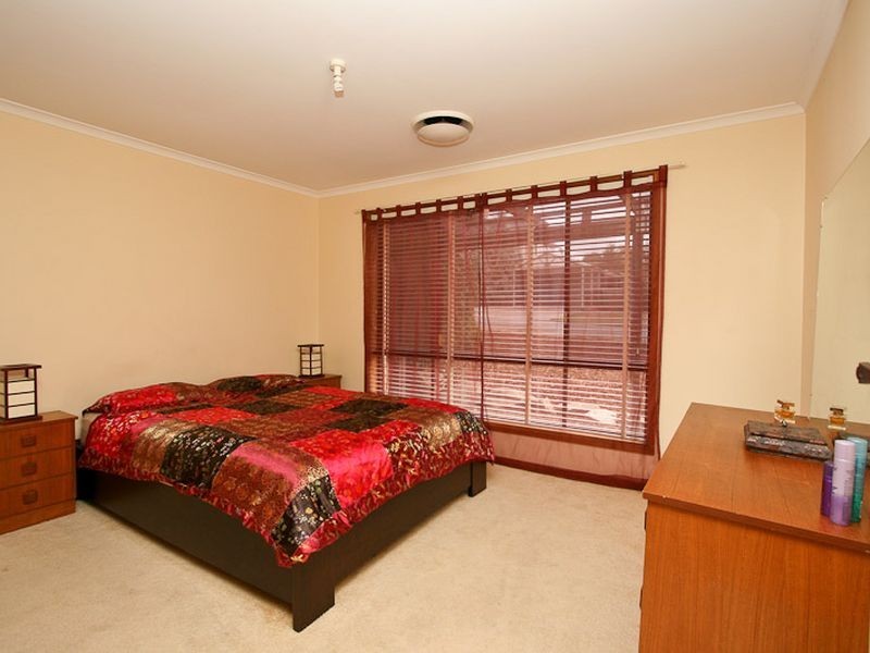 24 Plover Avenue, Modbury Heights SA 5092