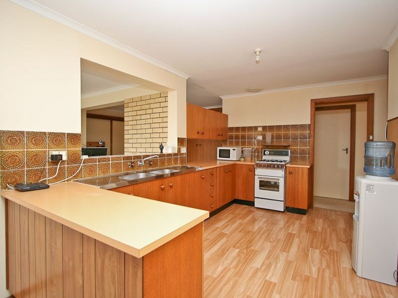 24 Plover Avenue, Modbury Heights SA 5092