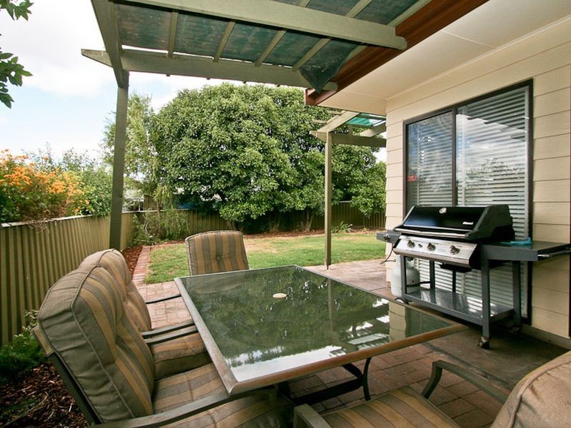 24 Plover Avenue, Modbury Heights SA 5092