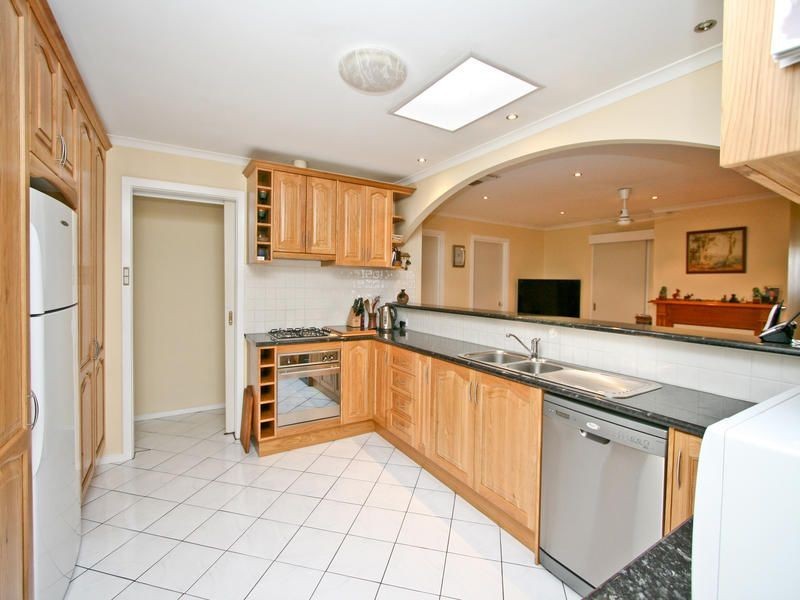 27 Noritake Road, Modbury Heights SA 5092