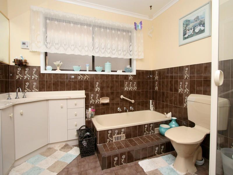 27 Noritake Road, Modbury Heights SA 5092