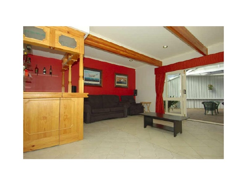 14 Tongariro Street, Greenwith SA 5125