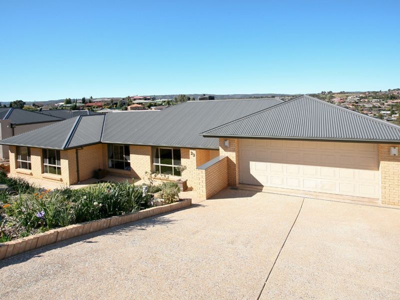 23 Reordan Drive, Greenwith SA 5125
