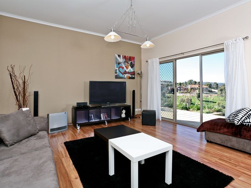 23 Reordan Drive, Greenwith SA 5125