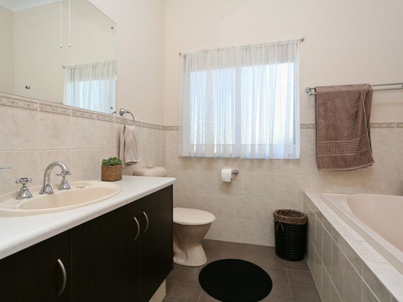 23 Reordan Drive, Greenwith SA 5125