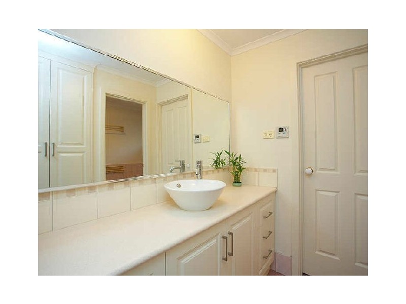 10 Proctor Close, Surrey Downs SA 5126