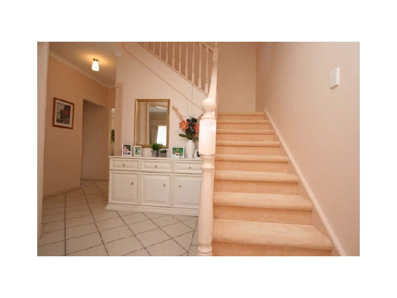 16 Olde Coach Road, Greenwith SA 5125