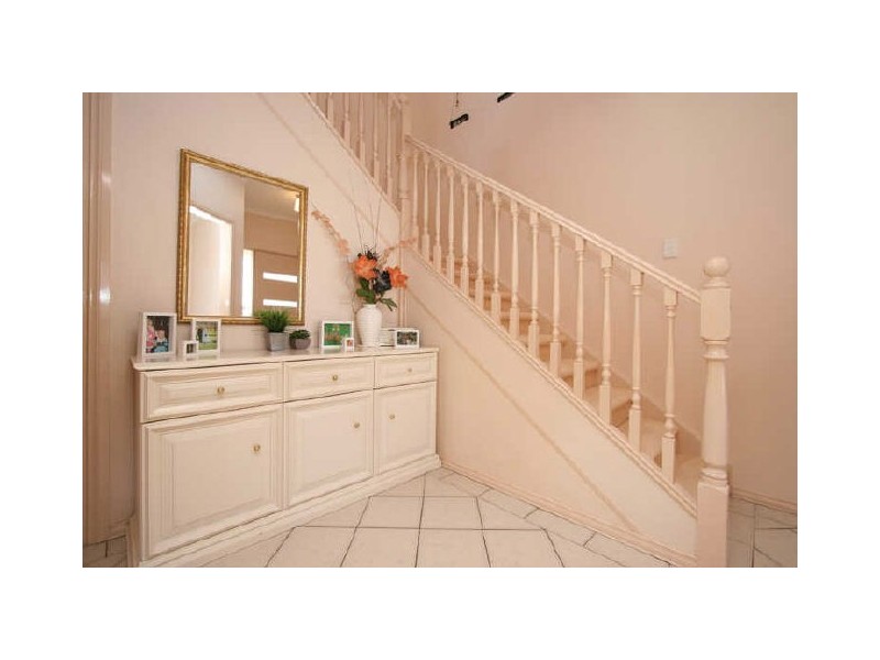 16 Olde Coach Road, Greenwith SA 5125