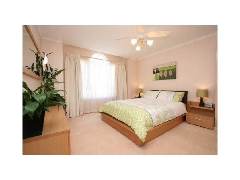 16 Olde Coach Road, Greenwith SA 5125