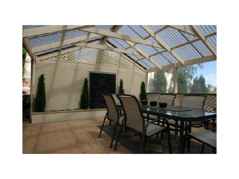 16 Olde Coach Road, Greenwith SA 5125