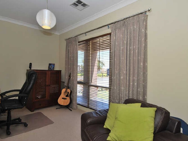 1 Atiu Street, Mawson Lakes SA 5095