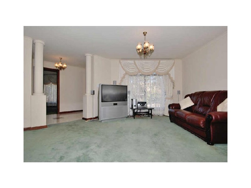 10 Gransden Parade, Greenwith SA 5125