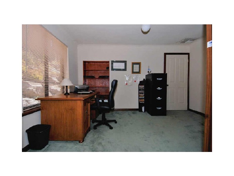 10 Gransden Parade, Greenwith SA 5125