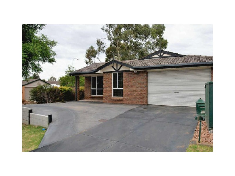 6 Gilchrist Close, Greenwith SA 5125