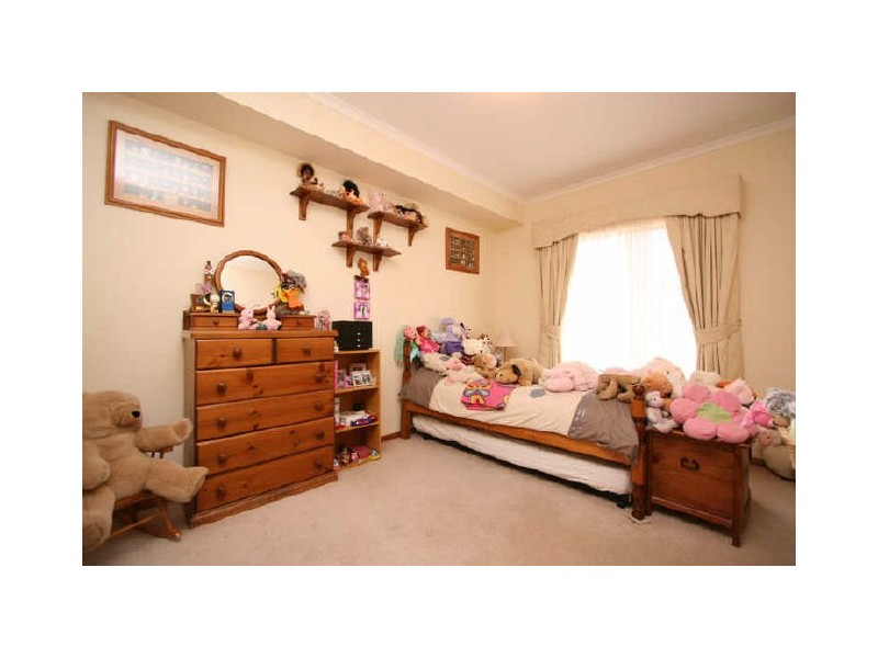 7 The Outlook, Salisbury Heights SA 5109