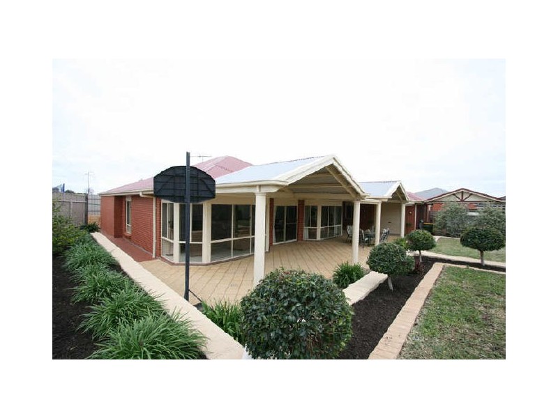 7 The Outlook, Salisbury Heights SA 5109