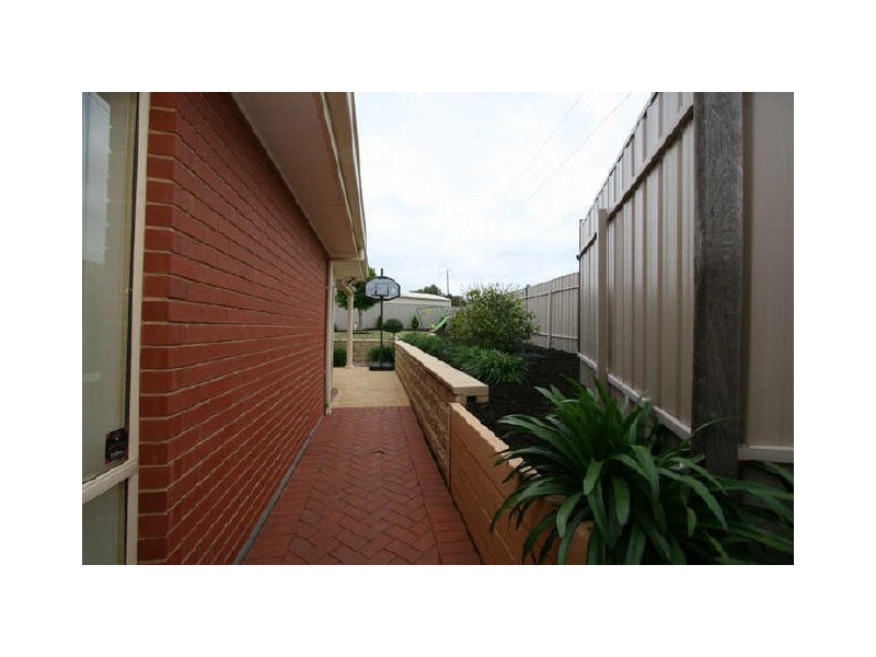 7 The Outlook, Salisbury Heights SA 5109