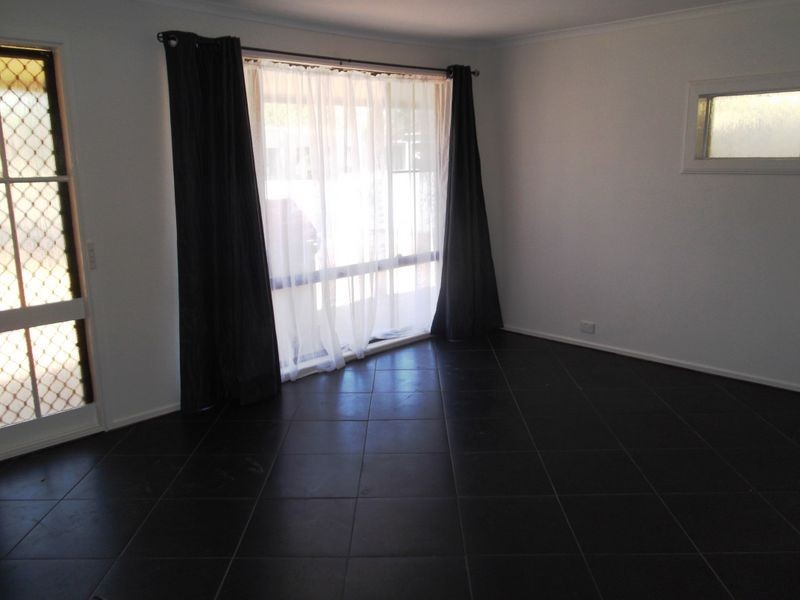 43 Damian Drive, Salisbury Heights SA 5109