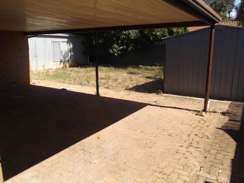 43 Damian Drive, Salisbury Heights SA 5109