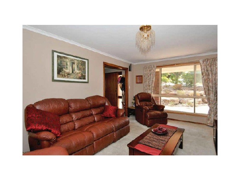 5 Treloar Avenue, Greenwith SA 5125