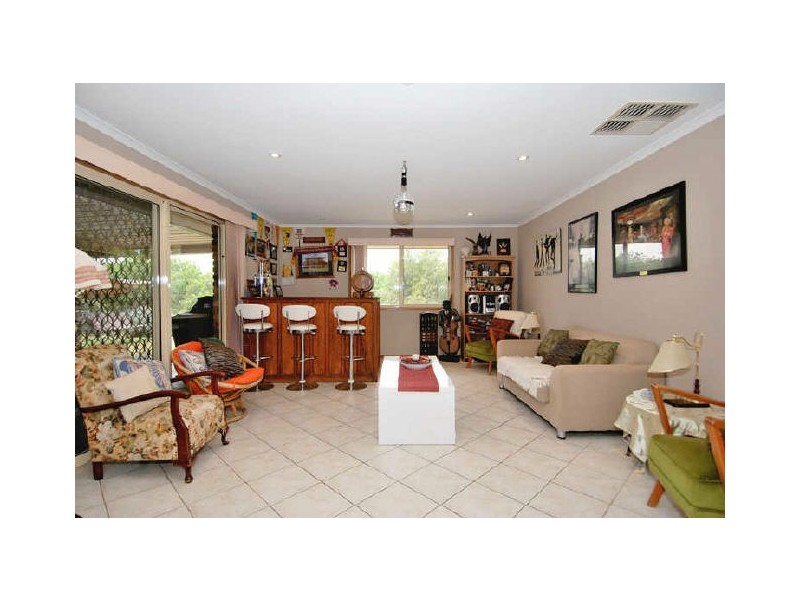 5 Treloar Avenue, Greenwith SA 5125