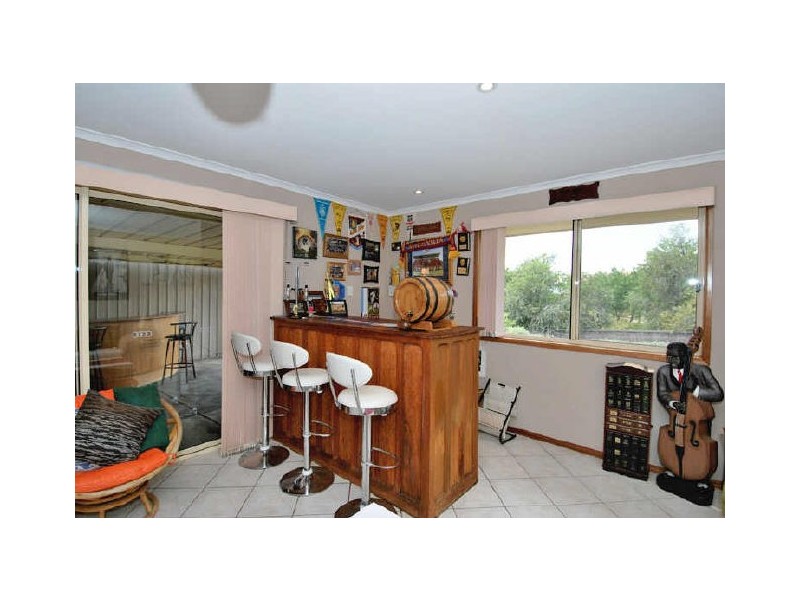 5 Treloar Avenue, Greenwith SA 5125