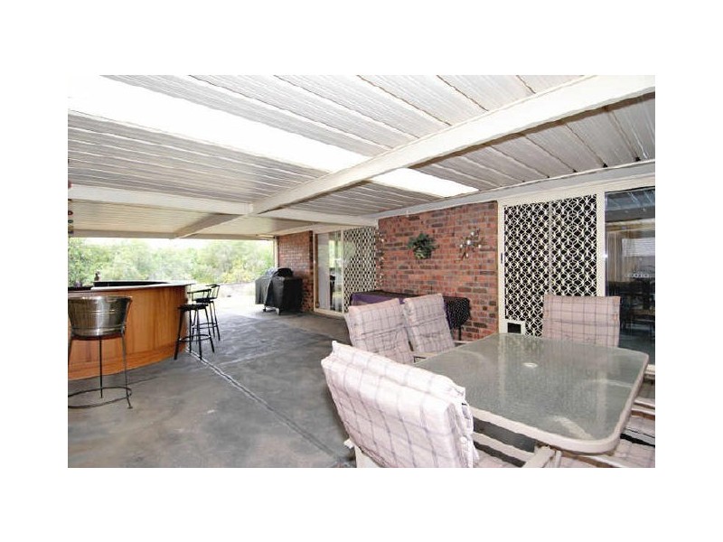 5 Treloar Avenue, Greenwith SA 5125