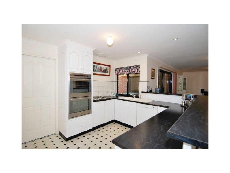 12 Halcyon Avenue, Greenwith SA 5125