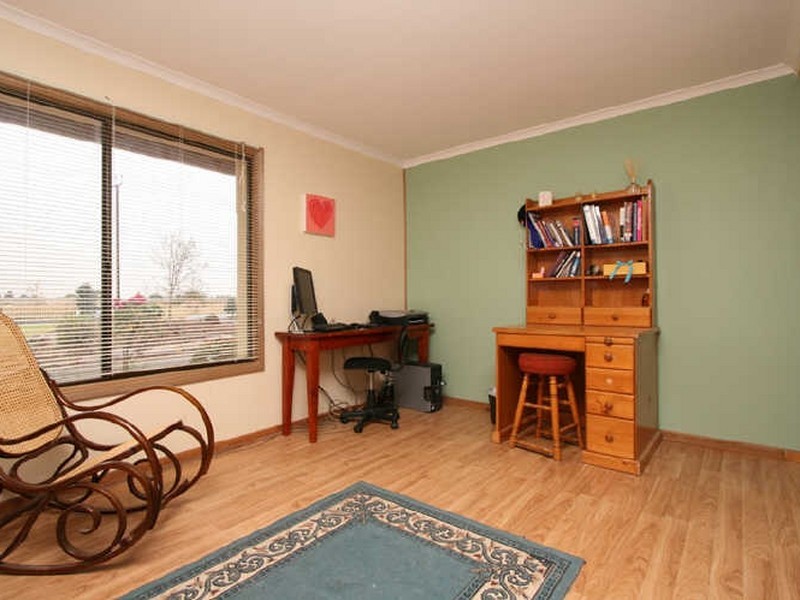 15 Wyatt Road, Direk SA 5110