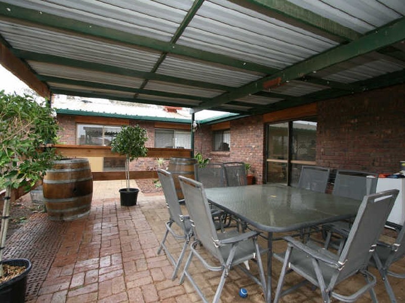 15 Wyatt Road, Direk SA 5110