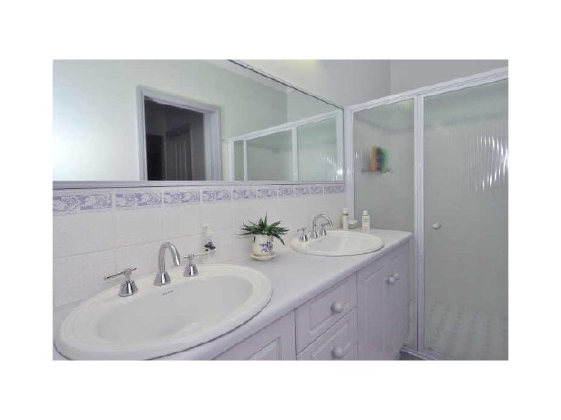 7 Broughton Place, Greenwith SA 5125