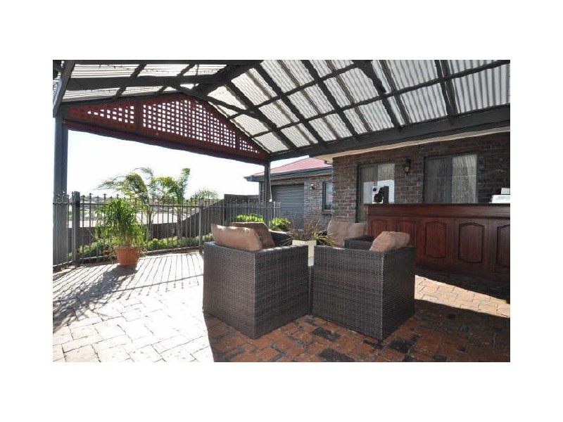 7 Broughton Place, Greenwith SA 5125