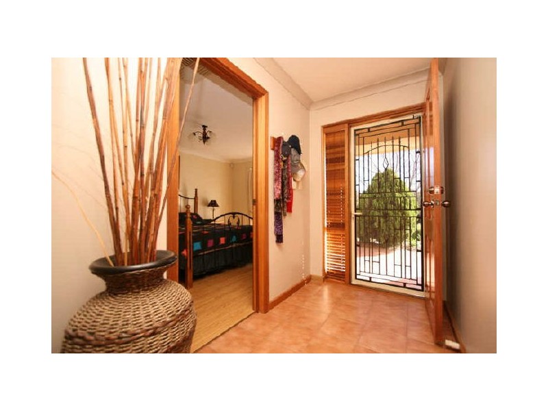 3 Lachlan Street, Greenwith SA 5125